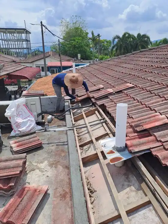 baiki-bumbung-bocor-rembau
